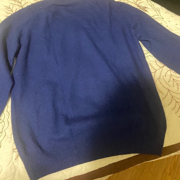 Cashmere V-Neck Sweater - Picture 2 of 5